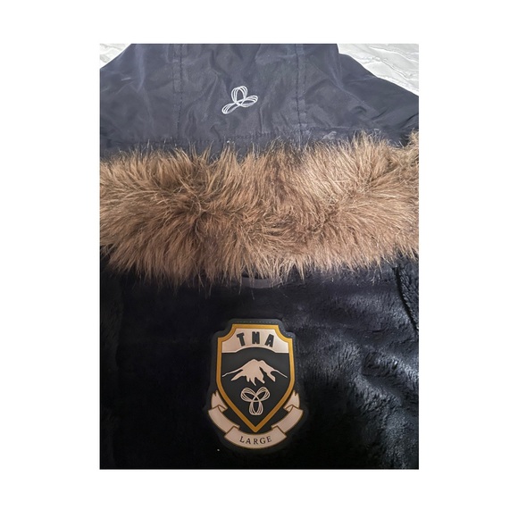 TNA Winter Jacket - Picture 3 of 4